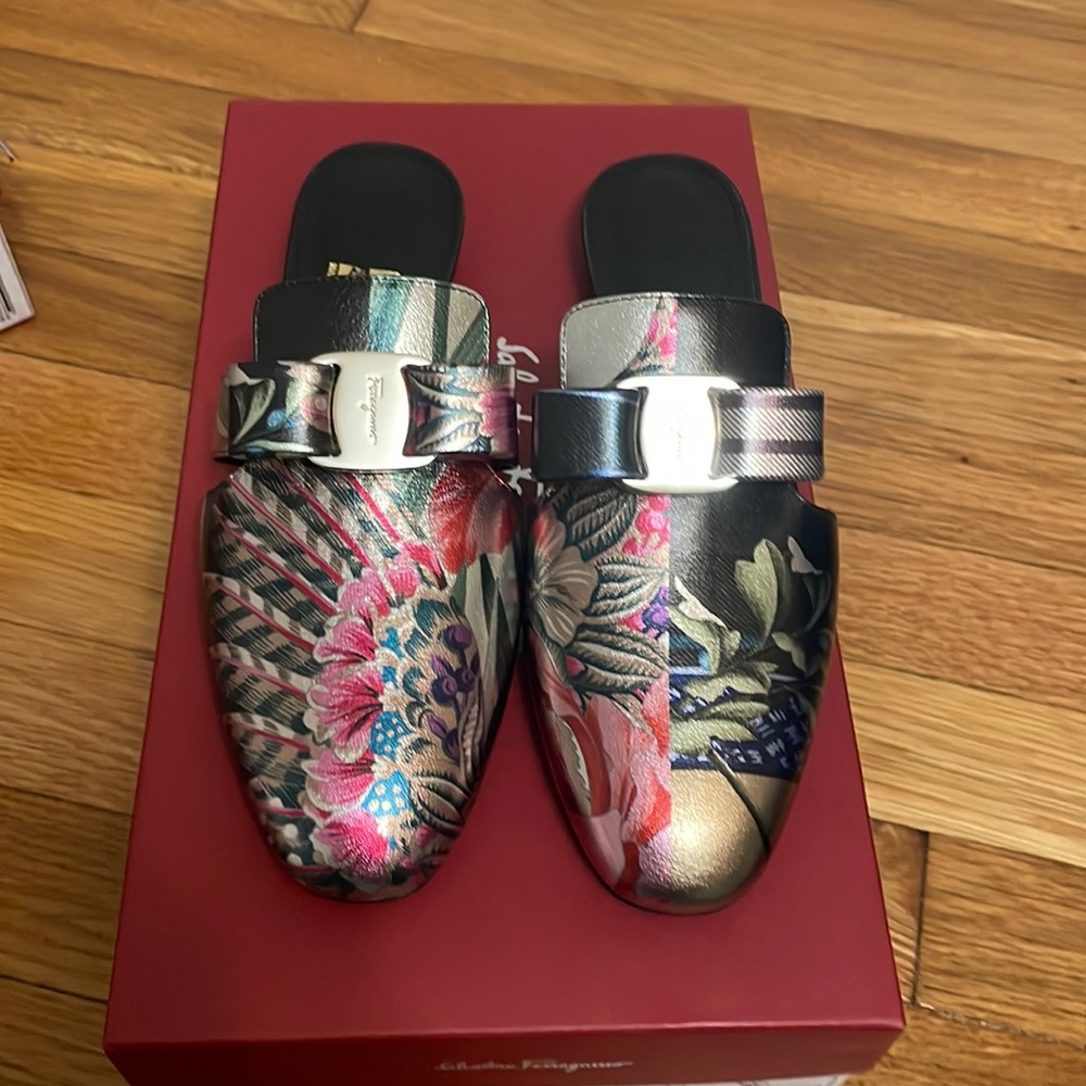 Ferragamo Brisa mule, brand new